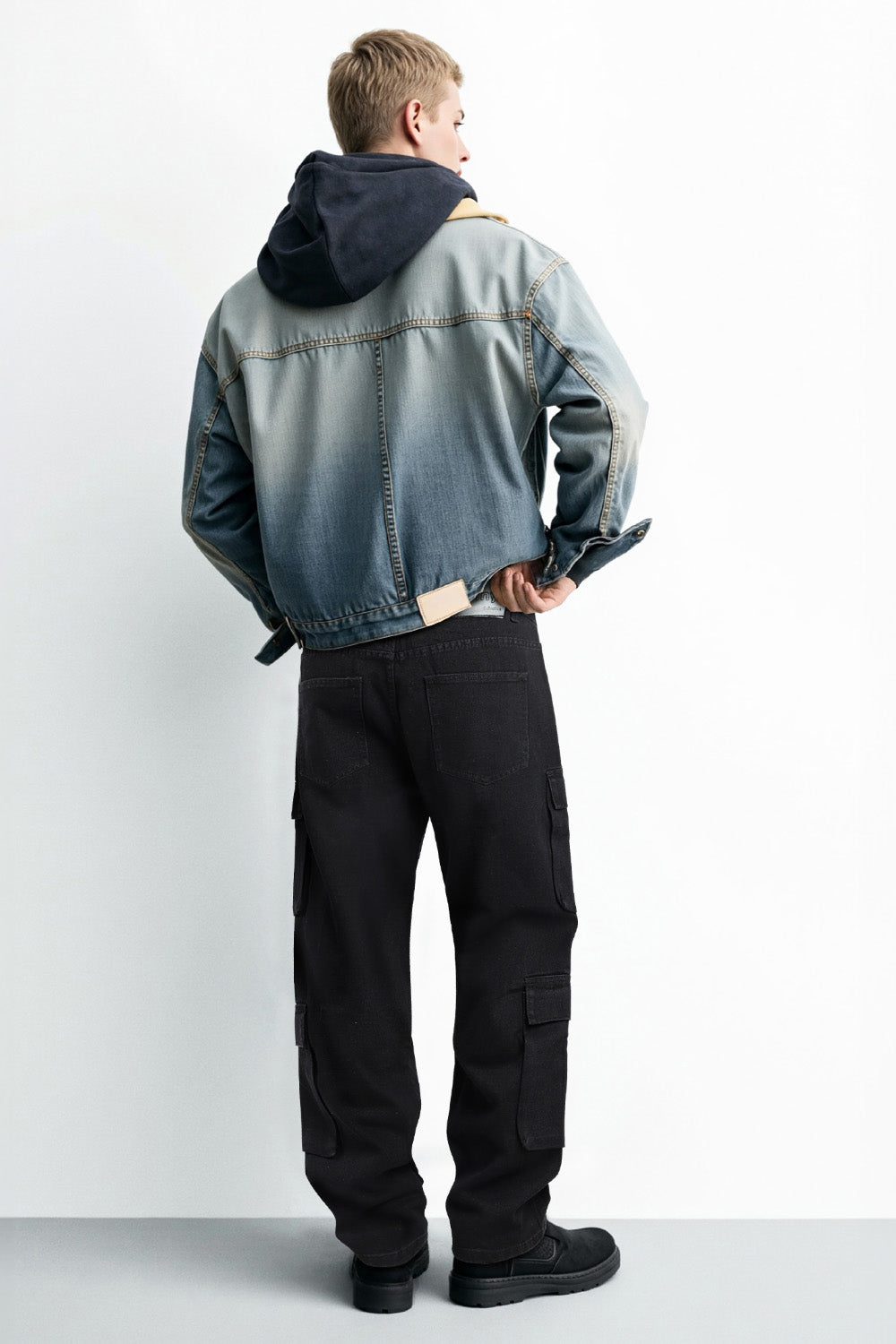 Men Relaxed Fit Cargo Pant - Black