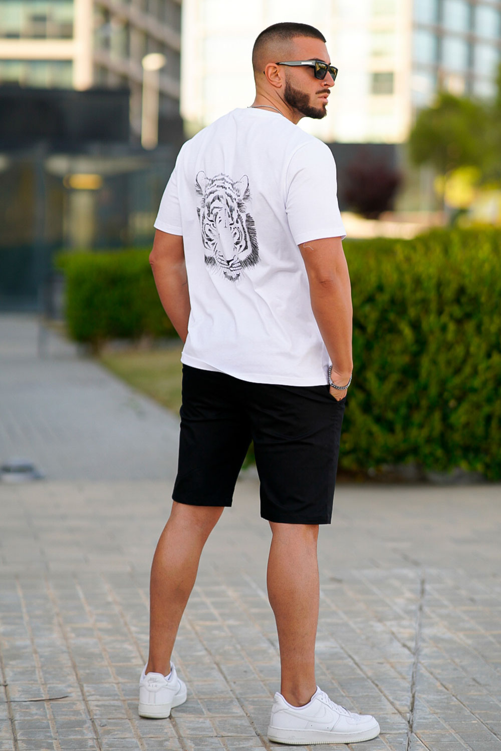 Men's White Short-Sleeved Tee