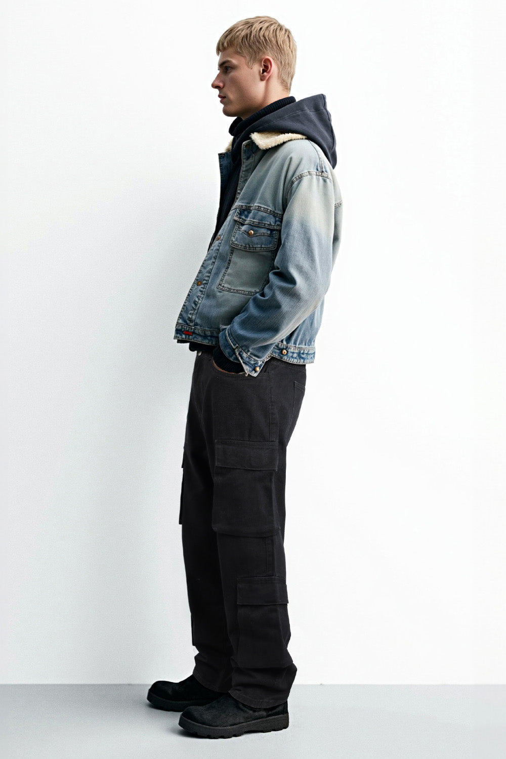 Men Relaxed Fit Cargo Pant - Black
