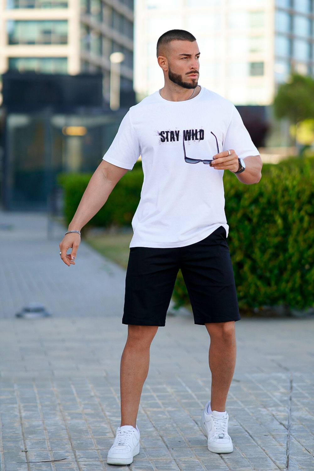 Men's White Short-Sleeved Tee