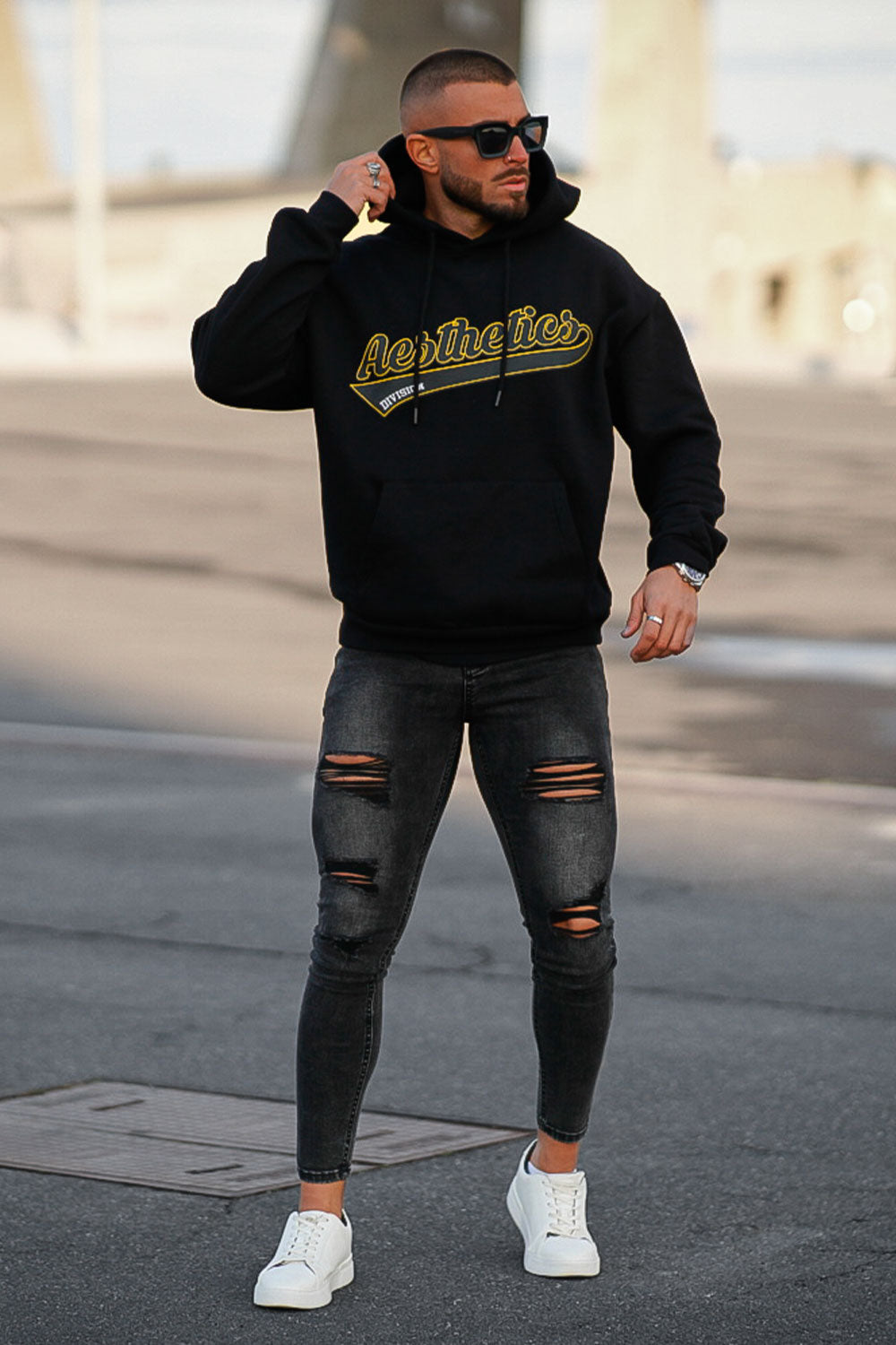 Men's Black Scratch Jean