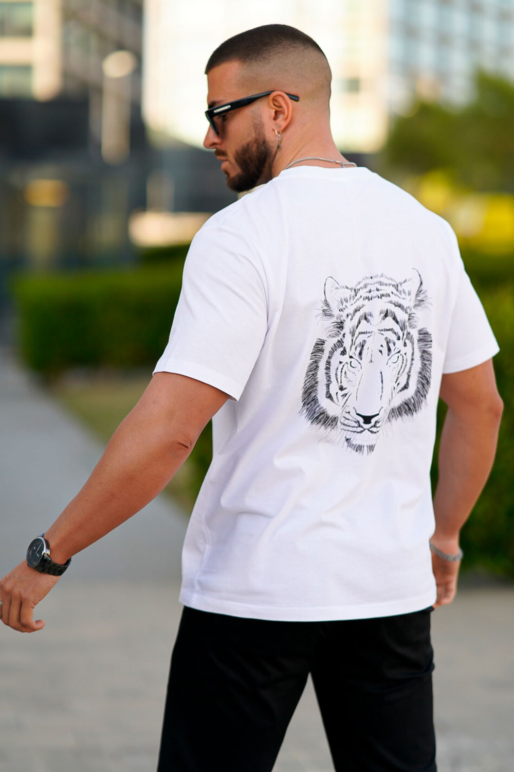 Men's White Short-Sleeved Tee