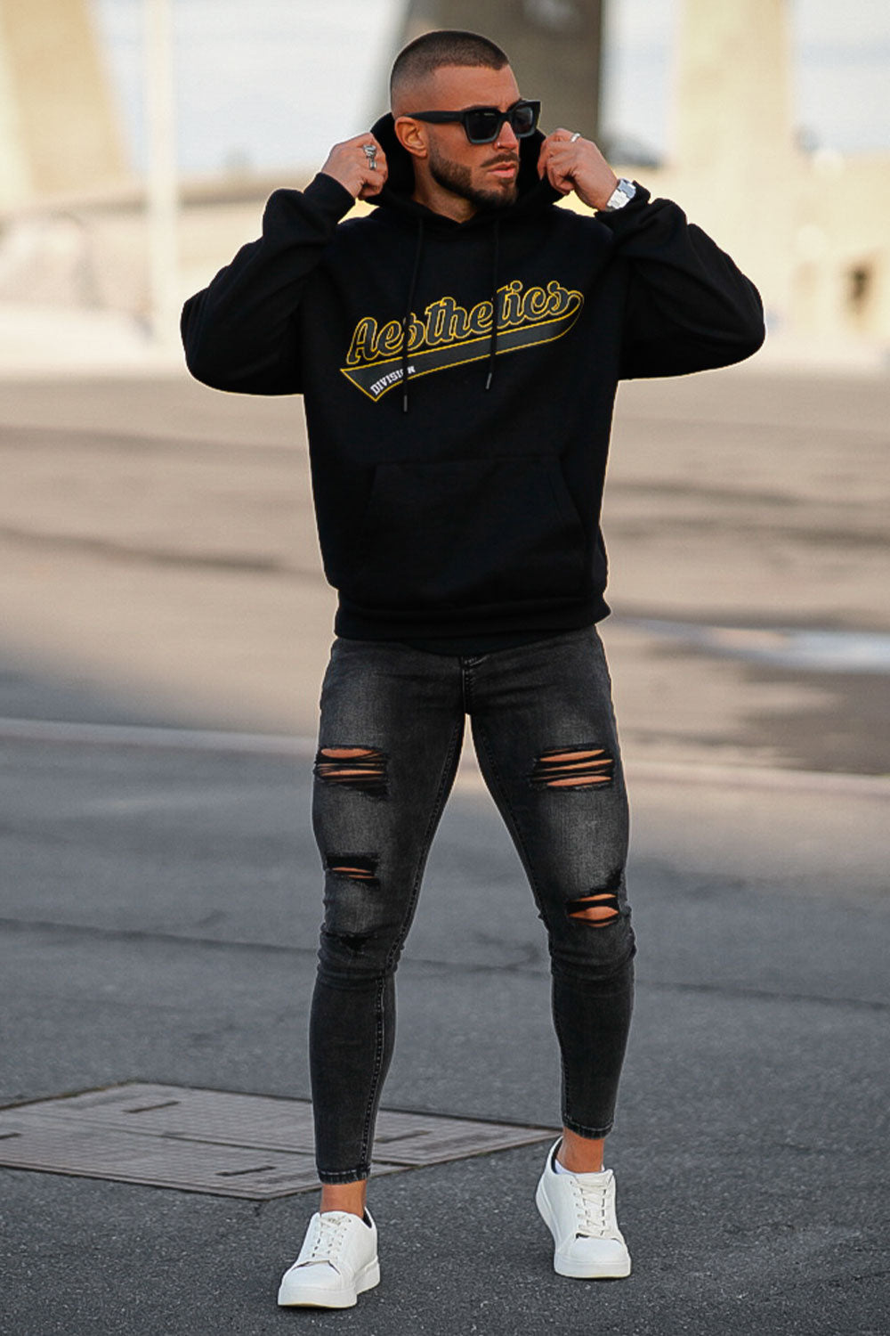 Men's Black Scratch Jean