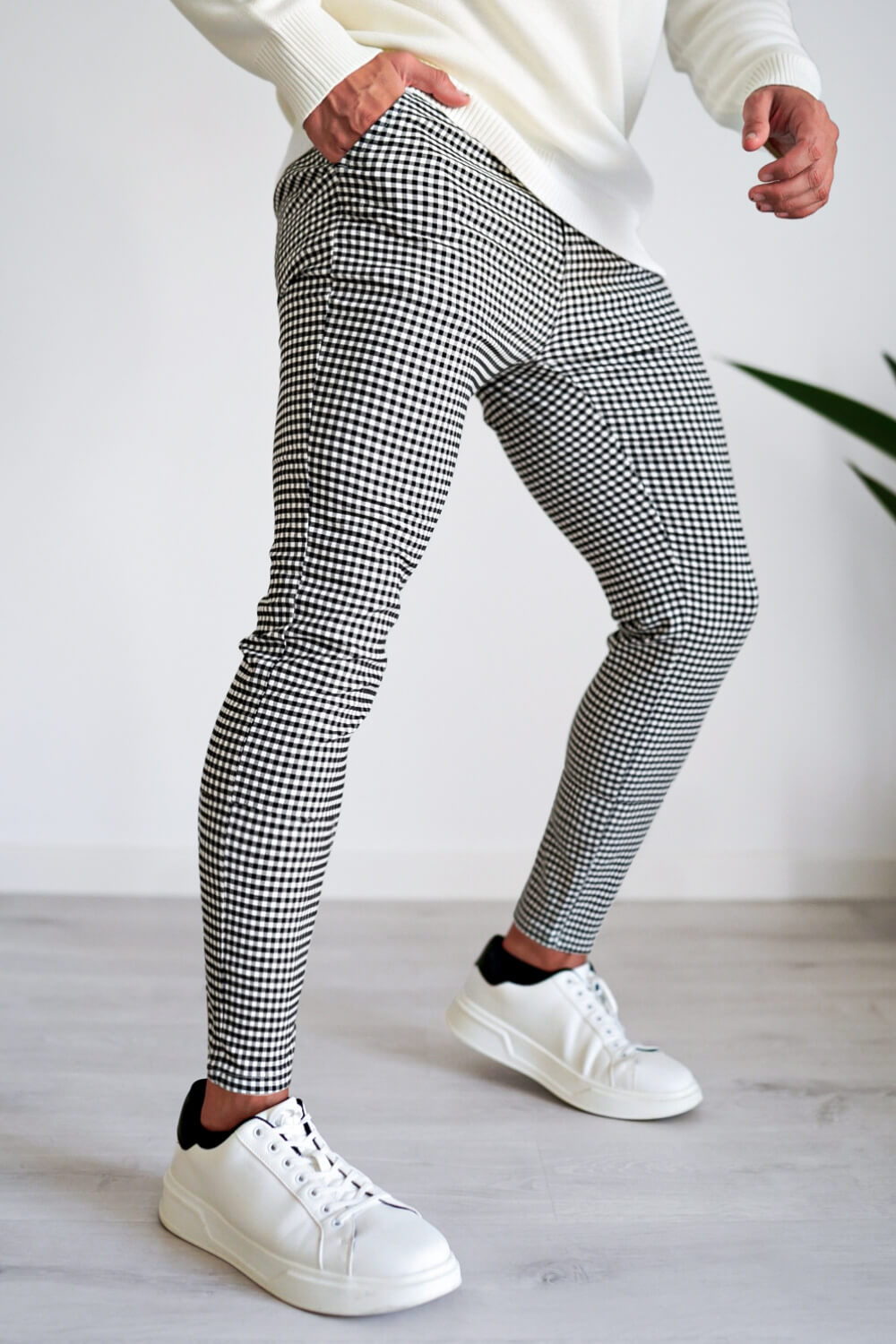 Men's Plaid Pant - Black & White