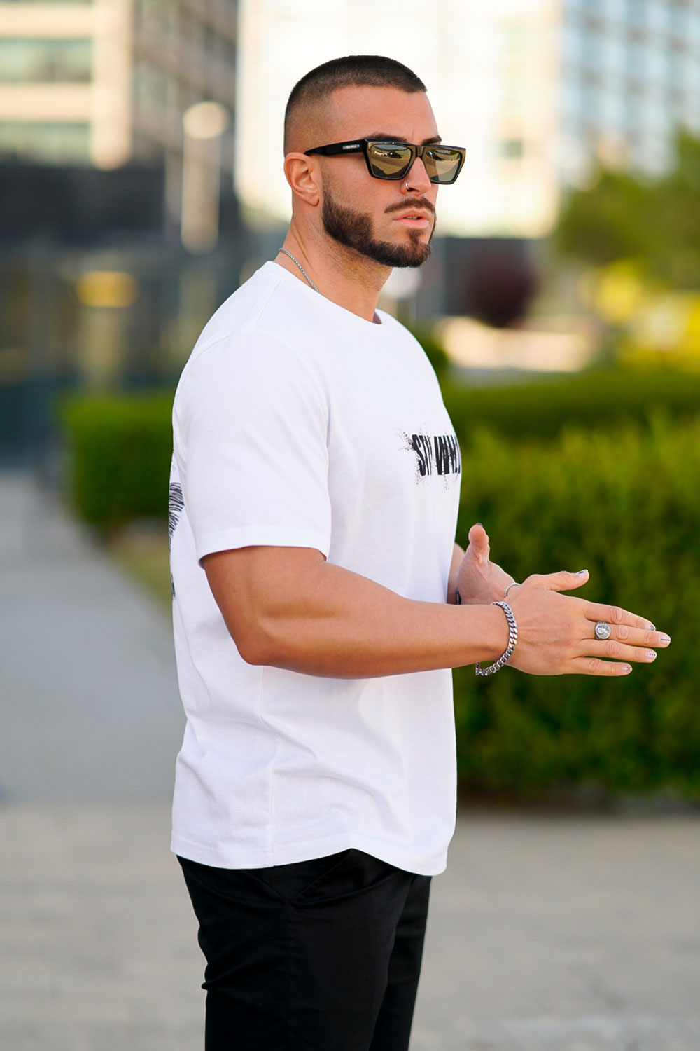 Men's White Short-Sleeved Tee